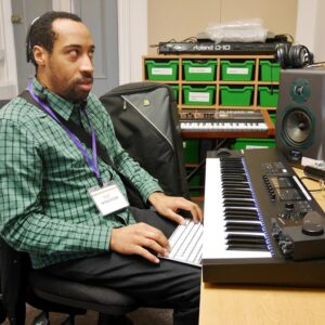 Andre Louis using his Piano to make new sounds on Logic