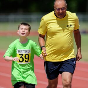 100m: George with volunteer guide